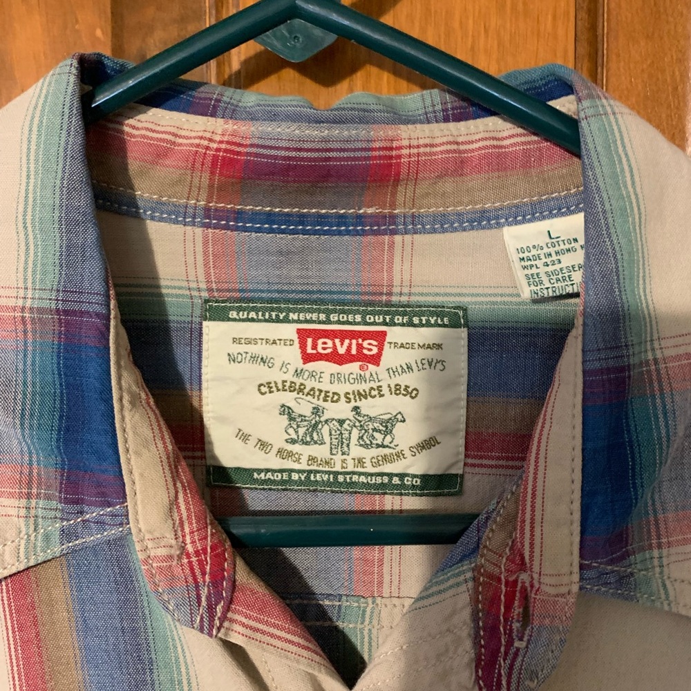Men’s plaid button down - Picture 2 of 3